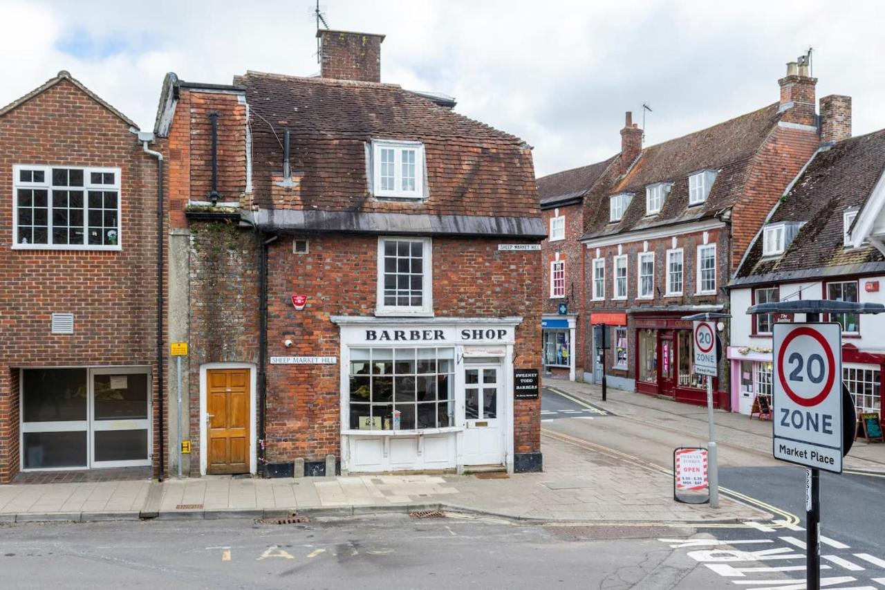 The Secret, Stylish & Spacious En Suite In Blandford Forum, Dorset Exterior photo