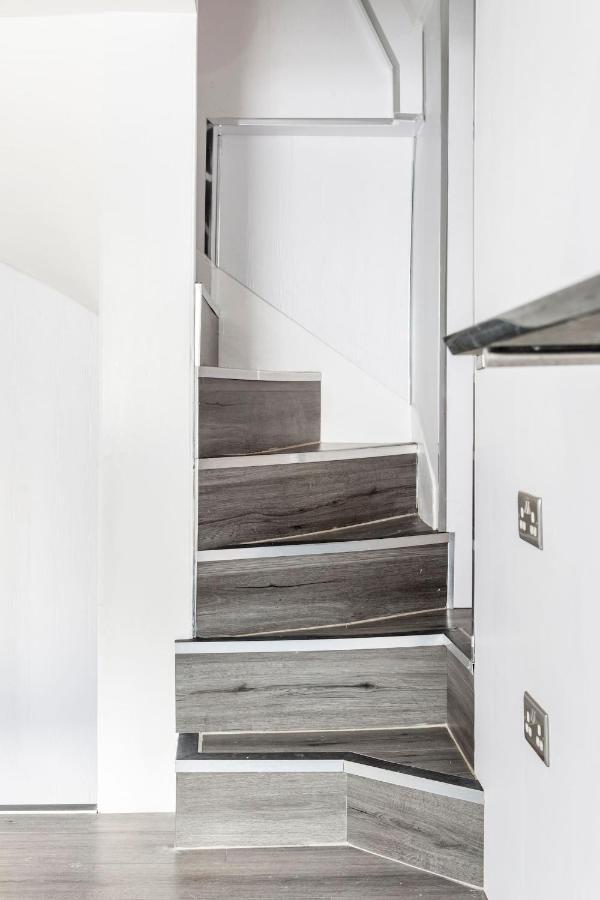 The Secret, Stylish & Spacious En Suite In Blandford Forum, Dorset Exterior photo